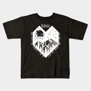 And into the forest i go to lose my mind and find my soul Kids T-Shirt